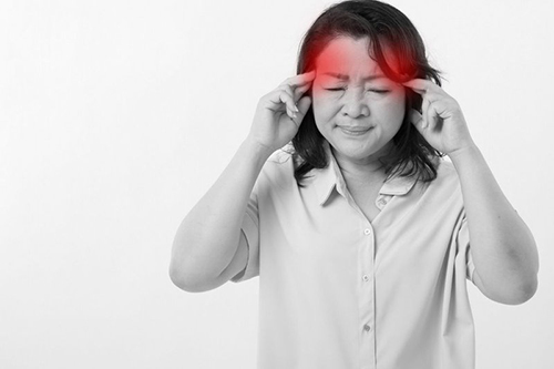 Hậu quả của chấn thương vùng cổ, đầu cũng dẫn đến chóng mặt ù tai